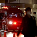 Cảnh sát và lực lượng cứu hộ đang có mặt tại hiện trường vụ việc. (Ảnh: Kyodo)