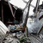 Căn nhà ở tỉnh Surin (Thái Lan) bị hư hại trong vụ xung đột biên giới Campuchia-Thái Lan, ngày 11/12/2025. (Ảnh: THX/TTXVN)