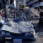 Cảnh đổ nát sau cuộc không kích của Israel tại Beirut, Liban. (Ảnh: THX/TTXVN)