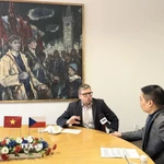 Ông Milan Krajca trả lời phỏng vấn phóng viên TTXVN tại Prague. (Ảnh: Ngọc Long/TTXVN)