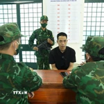 Lực lượng biên phòng Việt Nam triệt phá thành công đường dây mua bán người xuyên biên giới. (Ảnh: TTXVN phát)