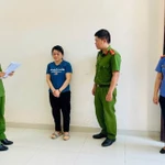 Cơ quan chức năng khởi tố, bắt tạm giam đối tượng Nguyễn Thị Tường Vi để điều tra về hành vi lừa đảo, chiếm đoạt tài sản. (Ảnh: Công an cung cấp)