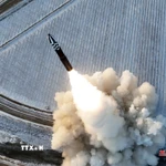 Một vụ phóng tên lửa của Triều Tiên. (Ảnh: Yonhap/TTXVN)