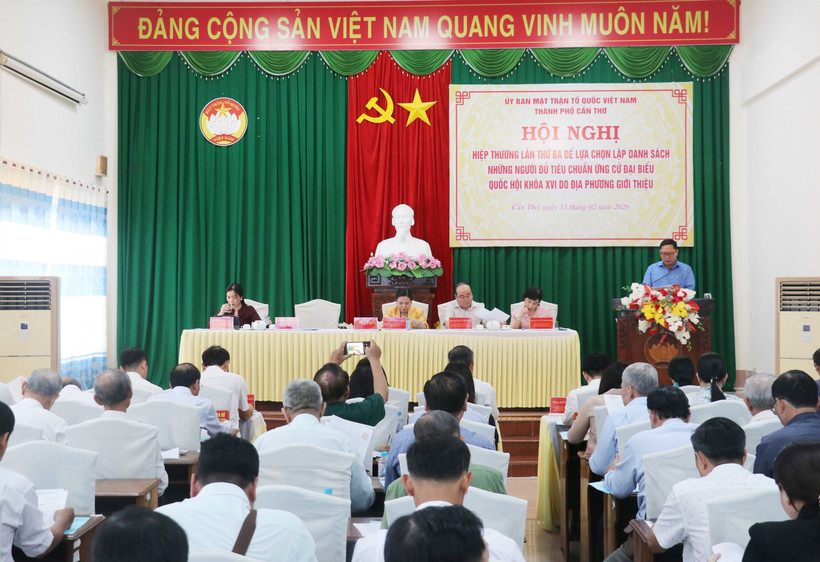 Ngày 11/2/2026, tại thành phố Cần Thơ, Ủy ban Mặt trận Tổ quốc Việt Nam thành phố Cần Thơ đã tổ chức hội nghị hiệp thương lần ba để lựa chọn danh sách những người đủ tiêu chuẩn ứng cử đại biểu Quốc hội khóa XVI do địa phương giới thiệu. (Ảnh: Ngọc Thiện/TTXVN)