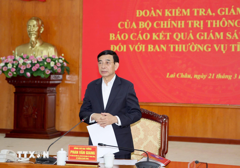Đại tướng Phan Văn Giang, Ủy viên Bộ Bett88 cá cược trực tuyến, Bộ trưởng Bộ Quốc phòng phát biểu kết luận. (Ảnh: TTXVN phát)