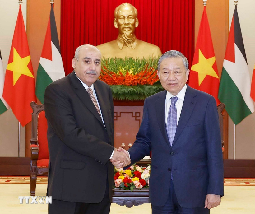 Tổng Bí thư Tô Lâm tiếp Chủ tịch Hạ viện Vương quốc Hashemite Jordan Mazen Turki El Qadi. (Ảnh: Thống Nhất/TTXVN)