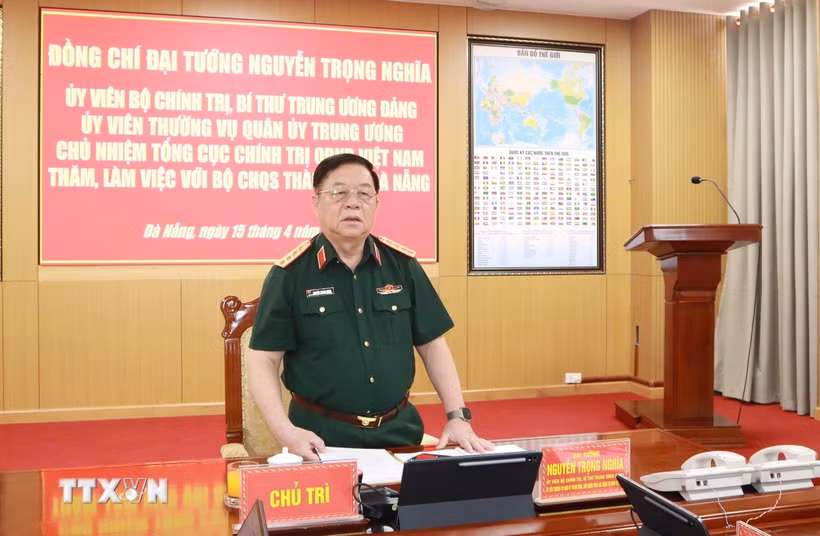 Đại tướng Nguyễn Trọng Nghĩa, Ủy viên Bộ Chính trị, Bí thư Trung ương Đảng, Ủy viên Thường vụ Quân ủy Trung ương, Chủ nhiệm Tổng cục Chính trị QĐND Việt Nam, phát biểu tại buổi làm việc. (Ảnh: TTXVN phát)