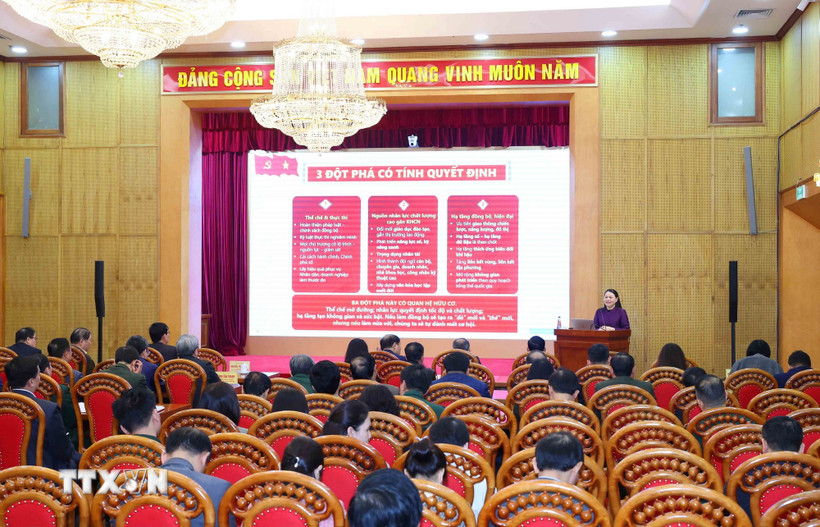 Sáng 28/1/2026, tại Hà Nội, Ban Tuyên giáo và Dân vận Trung ương tổ chức Hội nghị Báo cáo viên Trung ương toàn quốc tháng 1 năm 2026 thông báo nhanh kết quả Đại hội đại biểu toàn quốc lần thứ XIV của Đảng. (Ảnh: Phương Hoa/TTXVN)