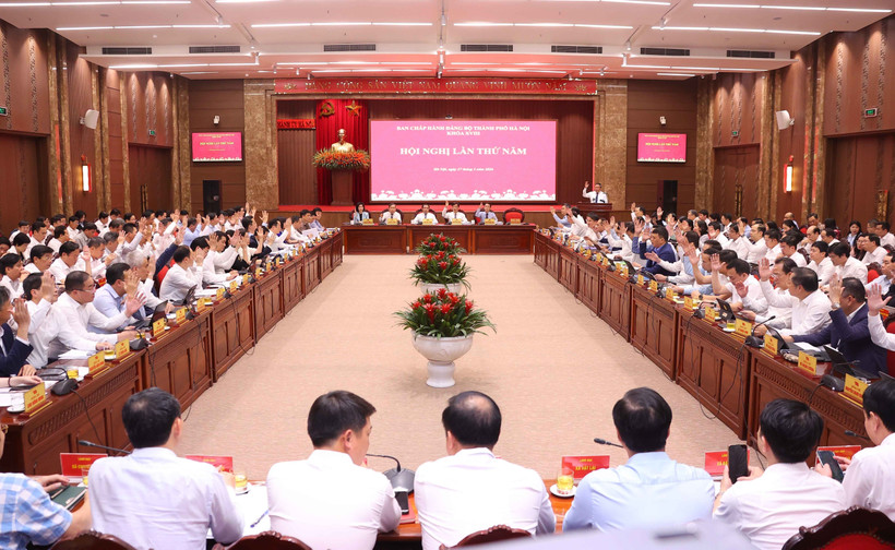 Hội nghị lần thứ năm Ban Chấp hành Đảng bộ thành phố Hà Nội khóa XVIII, nhiệm kỳ 2025-2030. (Ảnh: Văn Điệp/TTXVN)
