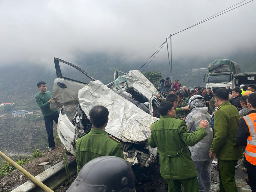 Hiện trường vụ tai nạn. (Nguồn: Facebook Otofun)