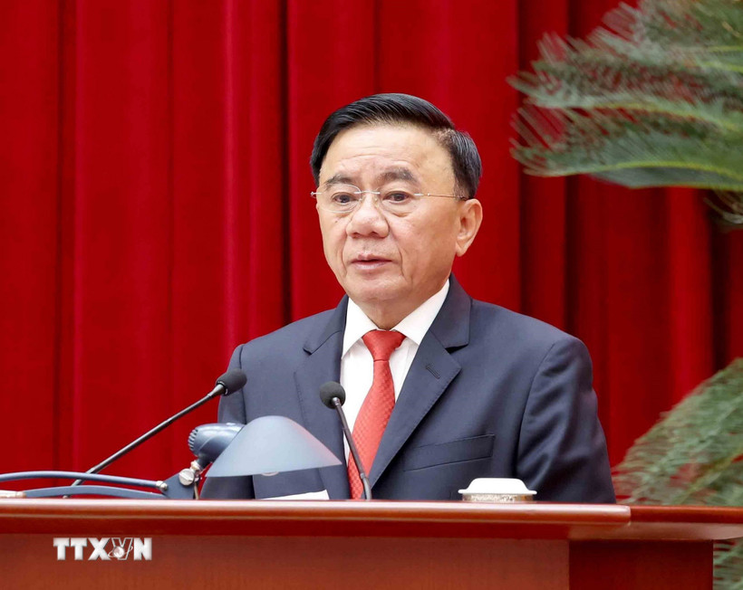 Đồng chí Trần Cẩm Tú, Ủy viên Bộ Chính trị, Thường trực Ban Bí thư, Trưởng Tiểu ban Tổ chức, phục vụ Đại hội XIV của Đảng phát biểu chỉ đạo hội nghị. (Ảnh: Phương Hoa/TTXVN)