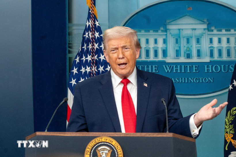 Tổng thống Mỹ Donald Trump phát biểu tại Nhà Trắng. (Ảnh: THX/TTXVN)