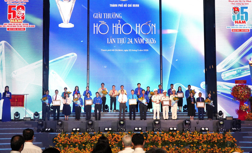 9 tập thể tiêu biểu nhận Giải thưởng Hồ Hào Hớn lần thứ 24, năm 2026. (Ảnh: Trung Tuyến/TTXVN)