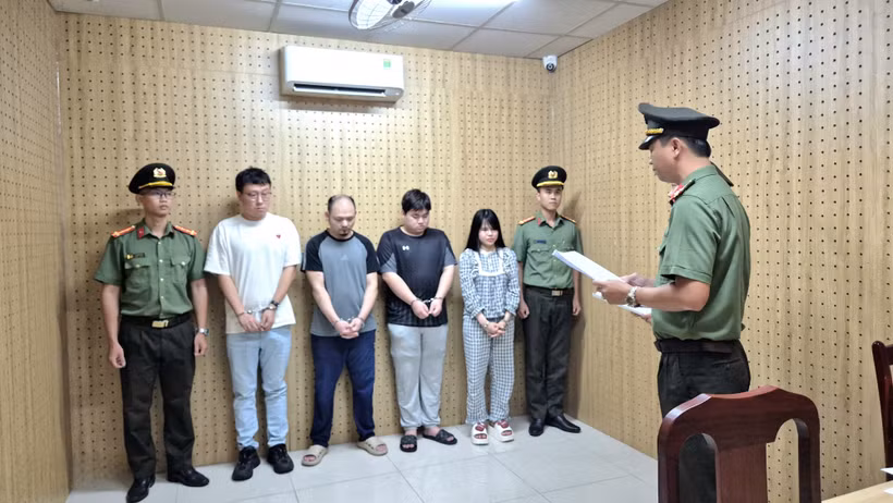 Các đối tượng trong vụ án. (Ảnh: TTXVN phát)