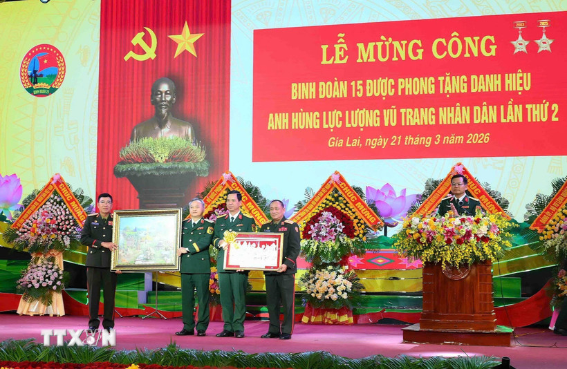 Binh đoàn 15 đón nhận danh hiệu Anh hùng Lực lượng vũ trang 2026 Bet88.com link không chặn lần thứ 2. (Ảnh: Hồng Điệp/TTXVN)