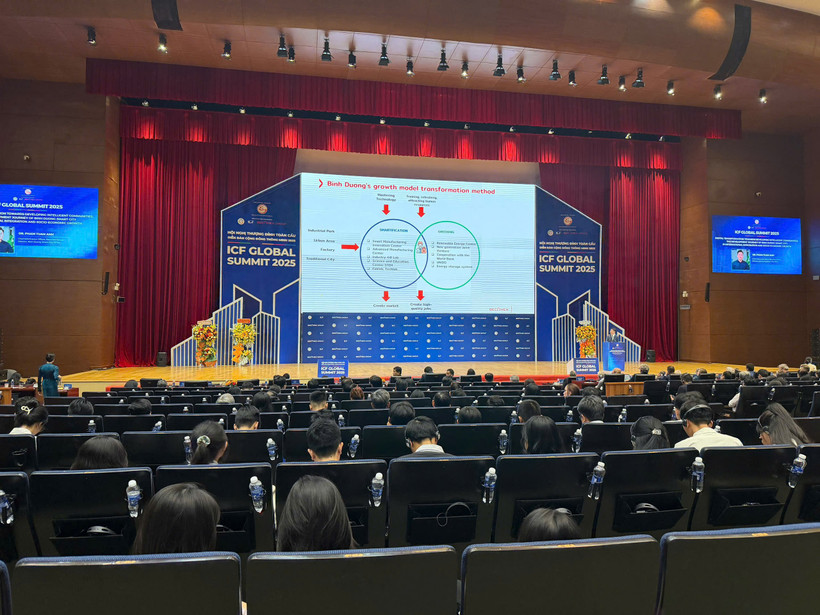 Toàn cảnh Hội nghị Thượng đỉnh Toàn cầu Diễn đàn Cộng đồng thông minh thế giới (ICF Global Summit 2025). (Ảnh: PV/Vietnam+)