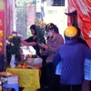 Tình người sẻ chia trong vụ cháy nhà trọ làm 14 người chết ở Trung Kính