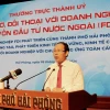 Thường trực Thành ủy Hải Phòng gặp gỡ, đối thoại với doanh nghiệp có vốn đầu tư nước ngoài (Ảnh: Hoàng Ngọc/TTXVN)