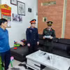 Cơ quan An ninh điều tra, Công an tỉnh Hà Nam tiến hành khám xét tại chỗ ở và nơi làm việc của bị can trong vụ án. (Ảnh: cand.com.vn)
