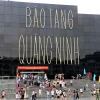 Bảo tàng Quảng Ninh thu hút đông du khách tới tham quan. (Ảnh: Đức Hiếu/TTXVN)