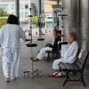 Bệnh nhân tại một bệnh viện ở Seoul, Hàn Quốc, ngày 23/6. (Ảnh: Yonhap/TTXVN)