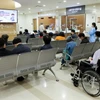 Bệnh nhân chờ khám tại một bệnh viện ở Hàn Quốc. (Nguồn: Yonhap)