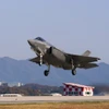 Máy bay chiến đấu F-35A của không lực Hàn Quốc tham gia một cuộc tập trận tại Gunsan, Hàn Quốc ngày 31/10/2022. )Ảnh: AFP/TTXVN)