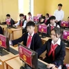 Giờ học tin học của học sinh Trường phổ thông Dân tộc nội trú Trung học cơ sở huyện Tân Sơn, tỉnh Phú Thọ. (Ảnh: Trung Kiên/TTXVN)