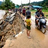 Cảnh tàn phá do lũ lụt và lở đất sau mưa lớn ở huyện Pesisir Selatan, Tây Sumatra, Indonesia ngày 9/3. (Ảnh: THX/TTXVN)