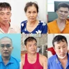 Các đối tượng (từ trái sang phải) Lê Văn Điền, Lê Thị Ngọc Nhan, Lê Phước Sang, Lê Phước Hoàng, Lê Công Triết và Nguyễn Văn Lộc. (Ảnh: TTXVN phát)