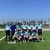 Đội bóng FC Đại sứ quán đại diện cho các cơ quan đại diện Việt Nam tại Anh lần đầu tiên tham dự giải bóng đá cộng đồng người Việt. (Ảnh: TTXVN phát)