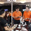 Tham quan, trải nghiệm giải pháp, sản phẩm ứng dụng Trí tuệ Nhân tạo tại Ngày hội trí tuệ nhân tạo Việt Nam năm 2023. (Ảnh: Tiến Lực/TTXVN)