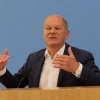 Thủ tướng Đức Olaf Scholz phát biểu tại cuộc họp báo ở Berlin. (Ảnh: THX/TTXVN)
