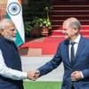 Thủ tướng Ấn Độ Narendra Modi (trái) và Thủ tướng Đức Olaf Scholz tại cuộc gặp ở New Delhi. (Ảnh: ANI/TTXVN)