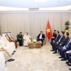 Thủ tướng Phạm Minh Chính tiếp đoàn doanh nghiệp do ông Sheikh Faisal bin Qassim bin Faisal Al-Thani, Chủ tịch Hiệp hội Doanh nghiệp Qatar (QBA) dẫn đầu. (Ảnh: Dương Giang/TTXVN)