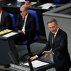 Bộ trưởng Tài chính Đức Christian Lindner (phải) phát biểu trong phiên thảo luận về ngân sách năm 2024 trước Quốc hội ở Berlin, ngày 5/9/2023. (Ảnh: AFP/TTXVN)