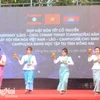 Một tiết mục văn nghệ của du học sinh Campuchia tại chương trình. (Nguồn: Báo Đồng Nai)