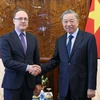 Chủ tịch nước Tô Lâm tiếp Đại sứ Liên bang Nga Gennady Bezdetko. (Ảnh: Nhan Sáng/TTXVN)