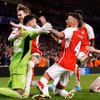 Arsenal vào tứ kết Champions League sau loạt sút luân lưu may rủi. (Nguồn: Getty Images)