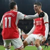 Arsenal leo lên ngôi đầu bảng Premier League. (Nguồn: Getty Images)