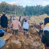 Hiện trường vụ lở đất tại Maip Mulitaka, tỉnh Enga, Papua New Guinea ngày 24/5. (Ảnh: AFP/TTXVN)