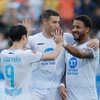 Sang hiệp 2, Nam Định có thêm 2 bàn thắng của Rafaelson và pha lập công của Lucas, để thắng chung cuộc 5-1, qua đó giành chức vô địch. (Ảnh: Minh Quyết/TTXVN)