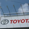 Biểu tượng Toyota Motor tại một đại lý của hãng ở Tokyo, Nhật Bản. (Ảnh: AFP/TTXVN)