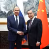 Ngoại trưởng Nga Sergey Lavrov và người đồng cấp Trung Quốc Vương Nghị. (Nguồn: Reuters)
