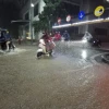 Mưa lớn gây ngập úng tại khu vực Khu đô thị Times City, quận Hai Bà Trưng. (Ảnh: Thanh Tùng/TTXVN)
