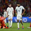 Các cầu thủ Tây Ban Nha ăn mừng sau khi tiếng còi kết thúc trận đấu vang lên. (Nguồn: Getty Images)
