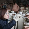 Làng gốm Phù Lãng hối hả vào vụ Tết