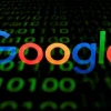 Biểu tượng của Google trên màn hình máy tính bảng. (Ảnh: AFP/TTXVN)