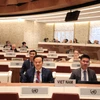 Đại sứ Mai Phan Dũng cùng phái đoàn Việt Nam. (Ảnh: Anh Hiển/TTXVN)