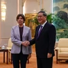 Ngoại trưởng Pháp Catherine Colonna và Thủ tướng Trung Quốc Lý Cường. (Nguồn: Reuters)